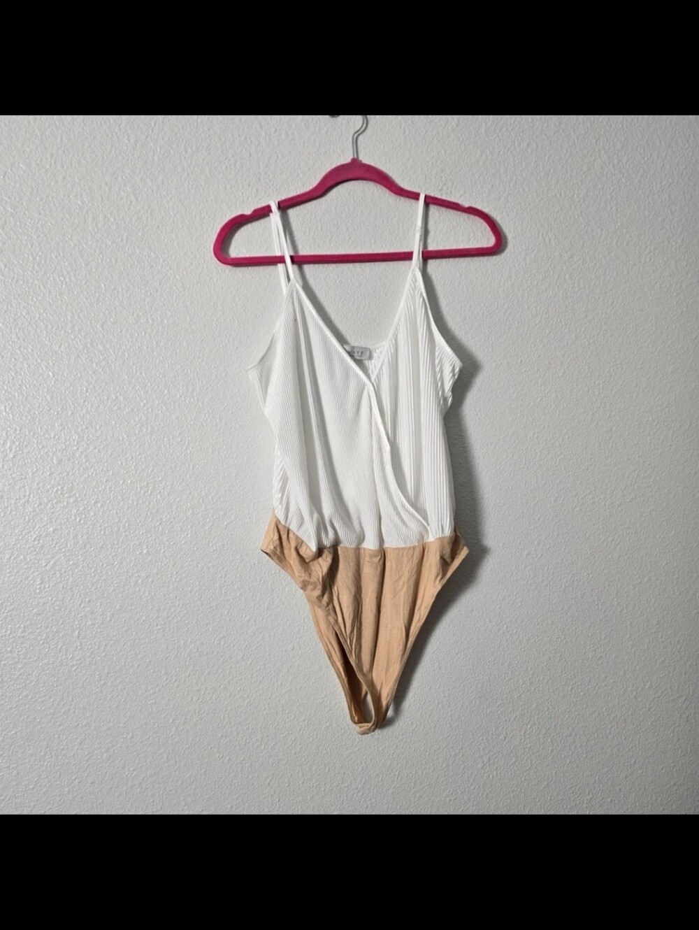 Womens WAYF Two-Tone White and Beige Surplice Bodysuit Sz L